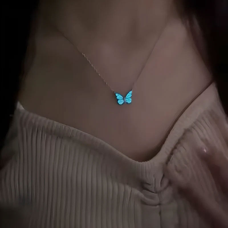 🦋Glow-in-the-Dark Schmetterling Halskette