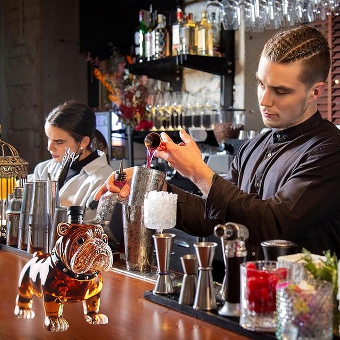 🥃Kreativ geformte Whiskyflasche