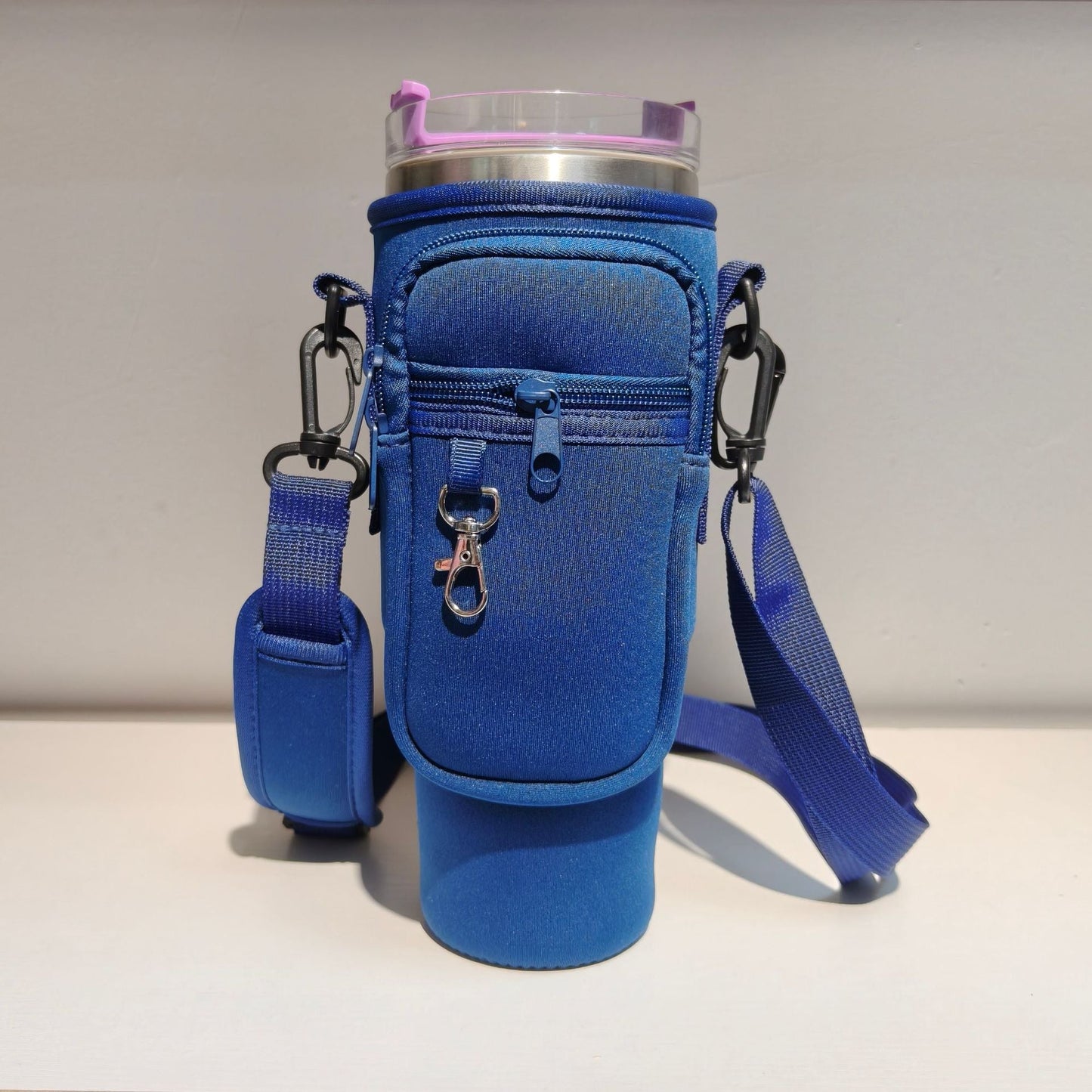 Verstellbare Umhängetasche mit Thermosbecherhalter für 40 oz
